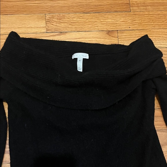 Leith Off-Shoulder Black Sweater - Picture 4 of 5